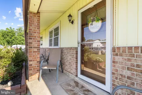 Exterior - 1085 Fitz Ct, Pasadena, MD 21122 photo 2 of 6