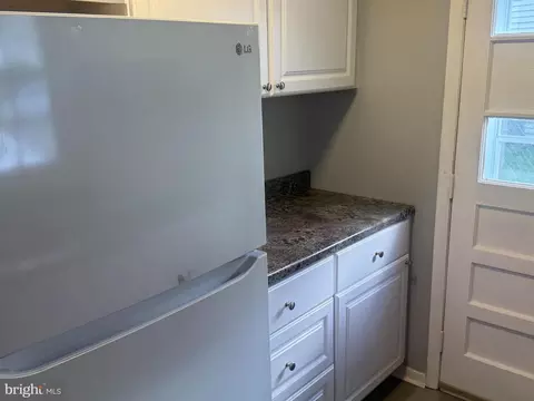 Entry Way - 634 Chapelgate Dr, Odenton, MD 21113 photo 1 of 2