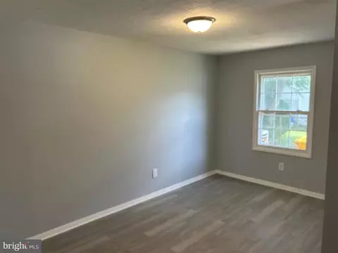 Living - 634 Chapelgate Dr, Odenton, MD 21113 photo 1 of 2