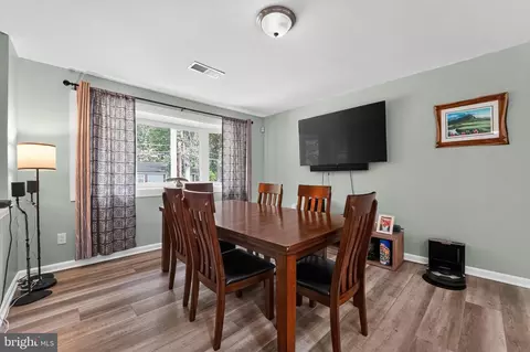 Dining - 7849 Elizabeth Rd, Pasadena, MD 21122 photo 1 of 2
