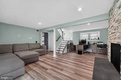 Living - 7849 Elizabeth Rd, Pasadena, MD 21122 photo 1 of 1