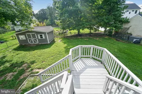 Exterior - 7849 Elizabeth Rd, Pasadena, MD 21122 photo 7 of 9