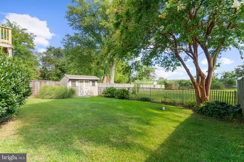 Exterior - 611 Marshall St, Deale, MD 20751 photo 5 of 5