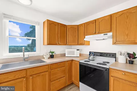 Kitchen - 611 Marshall St, Deale, MD 20751 photo 4 of 4