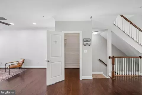 Entry Way - 8227 White Star Xing, Pasadena, MD 21122 photo 7 of 20