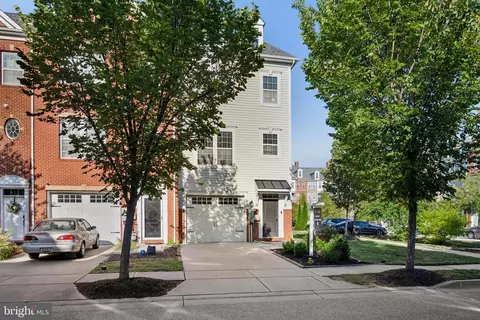 Exterior - 8227 White Star Xing, Pasadena, MD 21122 photo 3 of 12