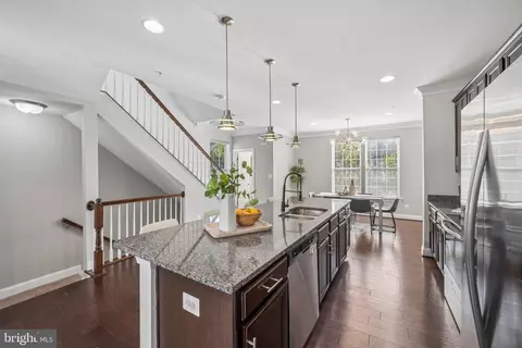 Entry Way - 8227 White Star Xing, Pasadena, MD 21122 photo 9 of 20