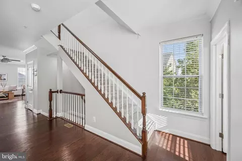 Entry Way - 8227 White Star Xing, Pasadena, MD 21122 photo 6 of 20