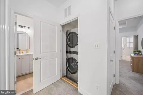 Entry Way - 8227 White Star Xing, Pasadena, MD 21122 photo 16 of 20