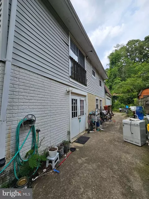 1735 Ridgely Rd, Edgewater, MD 21037 photo 2