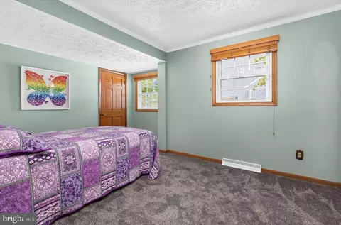 Bedroom - 1689 Twickenham Rd, Pasadena, MD 21122 photo 2 of 5
