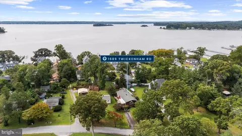 View/Area - 1689 Twickenham Rd, Pasadena, MD 21122 photo 2 of 20