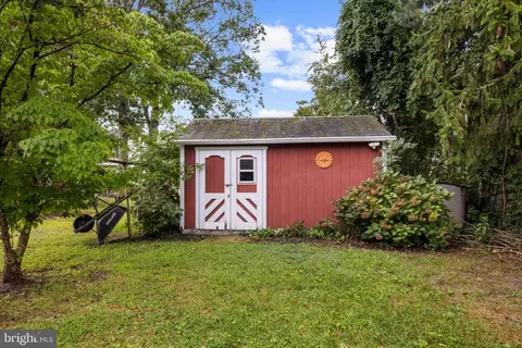 Other - 1689 Twickenham Rd, Pasadena, MD 21122 photo 11 of 15