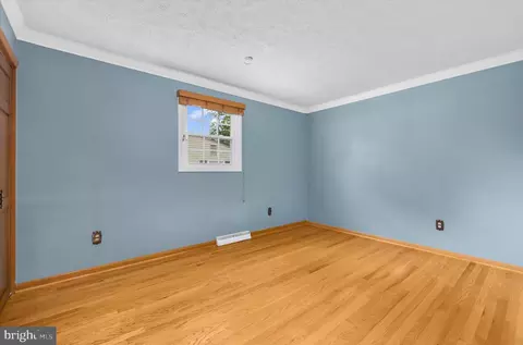 Bedroom - 1689 Twickenham Rd, Pasadena, MD 21122 photo 5 of 5