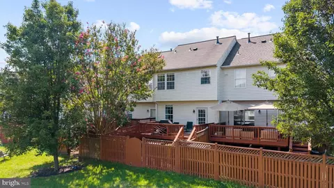 267 Seneca Ter, Pasadena, MD 21122 photo 2