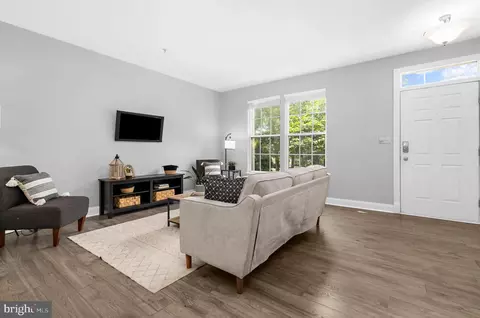 267 Seneca Ter, Pasadena, MD 21122 photo 5