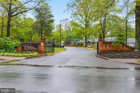 View/Area - 1728 Whitfield Ct, Crofton, MD 21114 photo 1 of 2