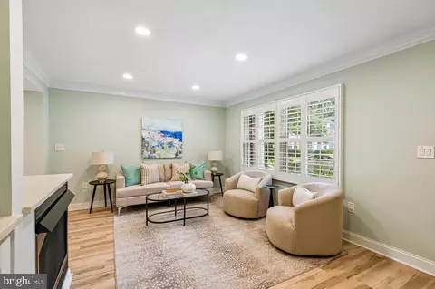 Living - 1728 Whitfield Ct, Crofton, MD 21114 photo 2 of 4