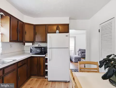 Entry Way - 8176 Lea Rd, Pasadena, MD 21122 photo 1 of 1