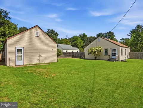 Exterior - 8176 Lea Rd, Pasadena, MD 21122 photo 3 of 4