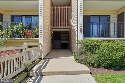 Exterior - 2572 Riva Rd #17B, Annapolis, MD 21401 photo 1 of 5