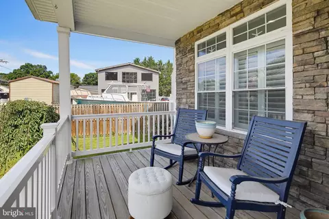 Exterior - 3705 5th Ave, Edgewater, MD 21037 photo 7 of 7