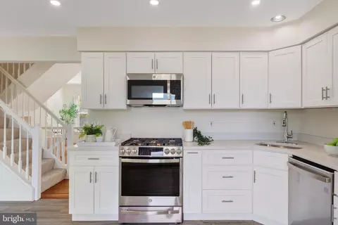 Kitchen - 3512 Hammerstone Rd, Laurel, MD 20724 photo 3 of 3