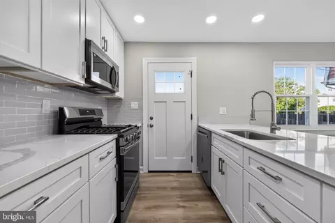 Entry Way - 8202 Stewarton Ct, Severn, MD 21144 photo 1 of 2