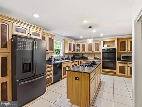 Kitchen - 308 Brookfield Rd, Pasadena, MD 21122 photo 1 of 2