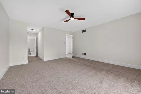 Bedroom - 282 Riverside Dr, Pasadena, MD 21122 photo 2 of 6