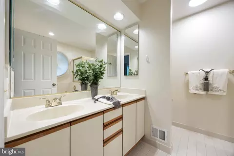 Bath - 126 Spring Place Way, Annapolis, MD 21401 photo 1 of 3