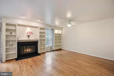 Living - 126 Spring Place Way, Annapolis, MD 21401 photo 6 of 8