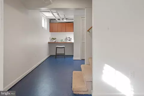 Entry Way - Undisclosed, Annapolis, MD 21401 photo 5 of 5