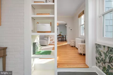Entry Way - Undisclosed, Annapolis, MD 21401 photo 2 of 5