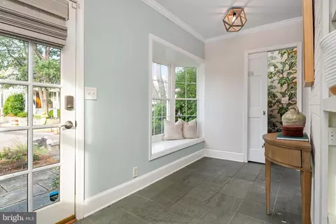 Entry Way - Undisclosed, Annapolis, MD 21401 photo 1 of 5