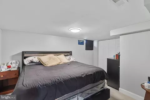Bedroom - 8489 Arbutus Rd, Pasadena, MD 21122 photo 5 of 9