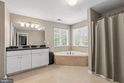Other - 668 219th St, Pasadena, MD 21122 photo 2 of 10