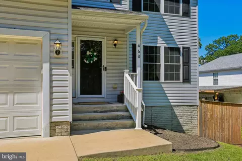 Exterior - 668 219th St, Pasadena, MD 21122 photo 2 of 8