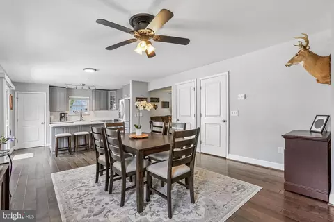 Dining - 668 219th St, Pasadena, MD 21122 photo 1 of 1