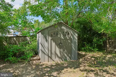 Exterior - 668 219th St, Pasadena, MD 21122 photo 7 of 8