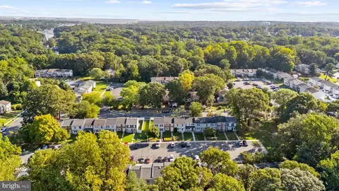 View/Area - 7930 Sutherland Ct, Pasadena, MD 21122 photo 7 of 13
