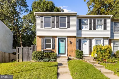 Exterior - 7930 Sutherland Ct, Pasadena, MD 21122 photo 2 of 7