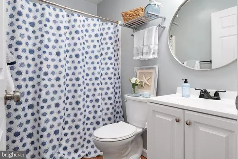 Bath - 4733 Washington Ave, Shady Side, MD 20764 photo 1 of 2