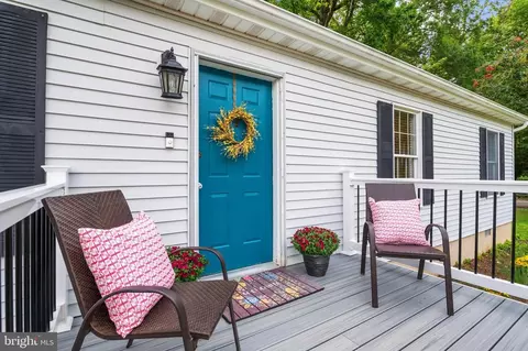 Exterior - 4733 Washington Ave, Shady Side, MD 20764 photo 3 of 12