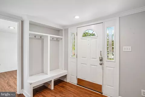 Entry Way - 1164 Latrobe Dr, Annapolis, MD 21409 photo 3 of 4