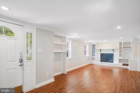Living - 1164 Latrobe Dr, Annapolis, MD 21409 photo 5 of 7