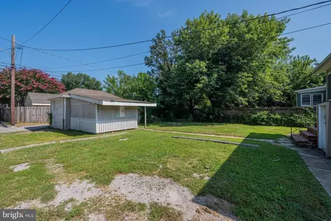 Exterior - 300 Doris Ave, Brooklyn, MD 21225 photo 3 of 3