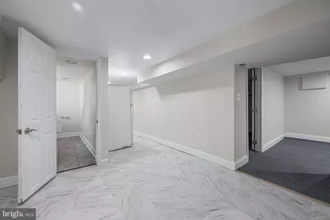 Entry Way - 300 Doris Ave, Brooklyn, MD 21225 photo 6 of 6