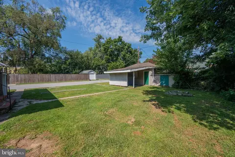 Exterior - 300 Doris Ave, Brooklyn, MD 21225 photo 2 of 3