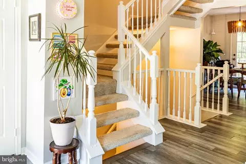Entry Way - 2109 Commodore Ct, Odenton, MD 21113 photo 8 of 11